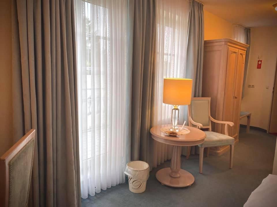 Hotel Daniels Халбергмос Екстериор снимка
