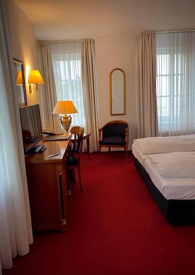 Hotel Daniels Халбергмос Екстериор снимка