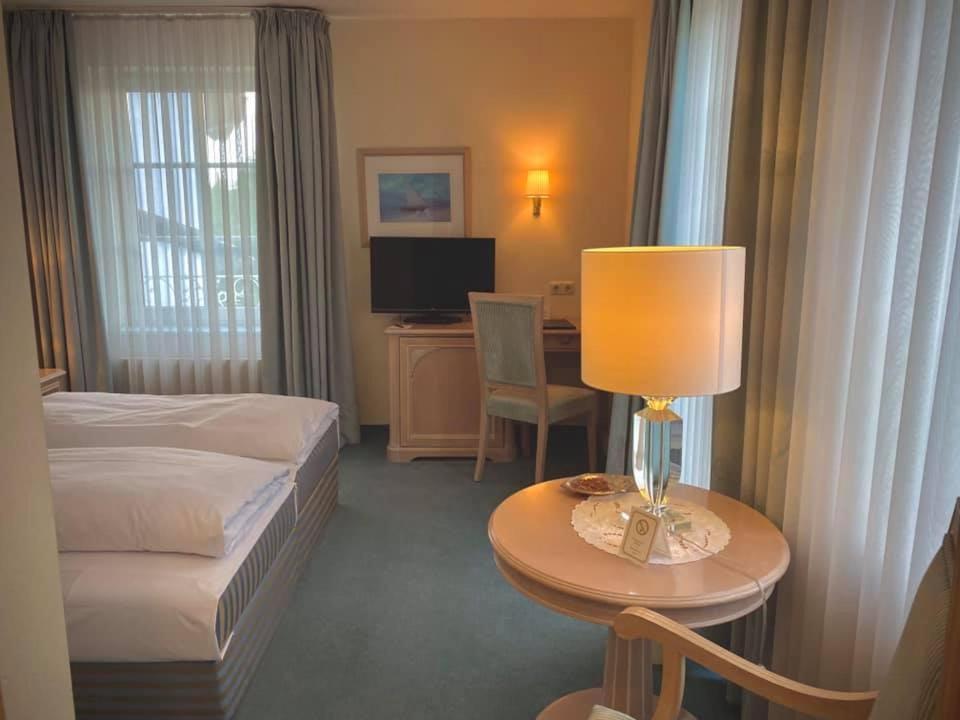Hotel Daniels Халбергмос Екстериор снимка